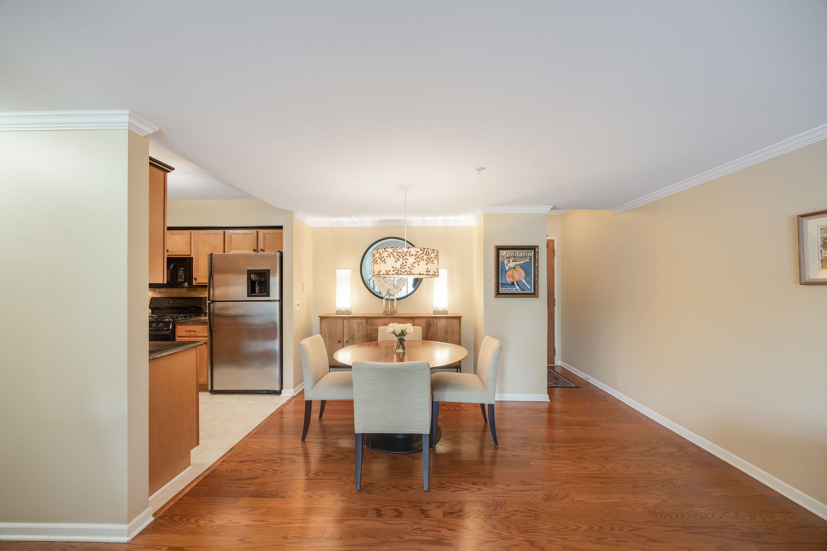 446 McDaniels Circle #302, Clarendon Hills, IL 60514