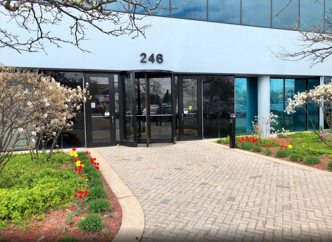 246 E Janata Boulevard, Lombard, IL 60148