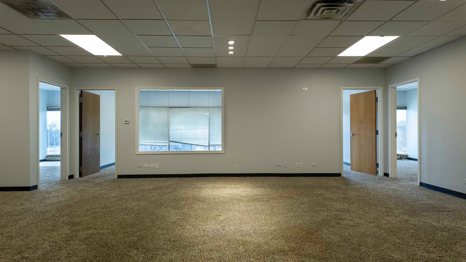 246 E Janata Boulevard, Lombard, IL 60148