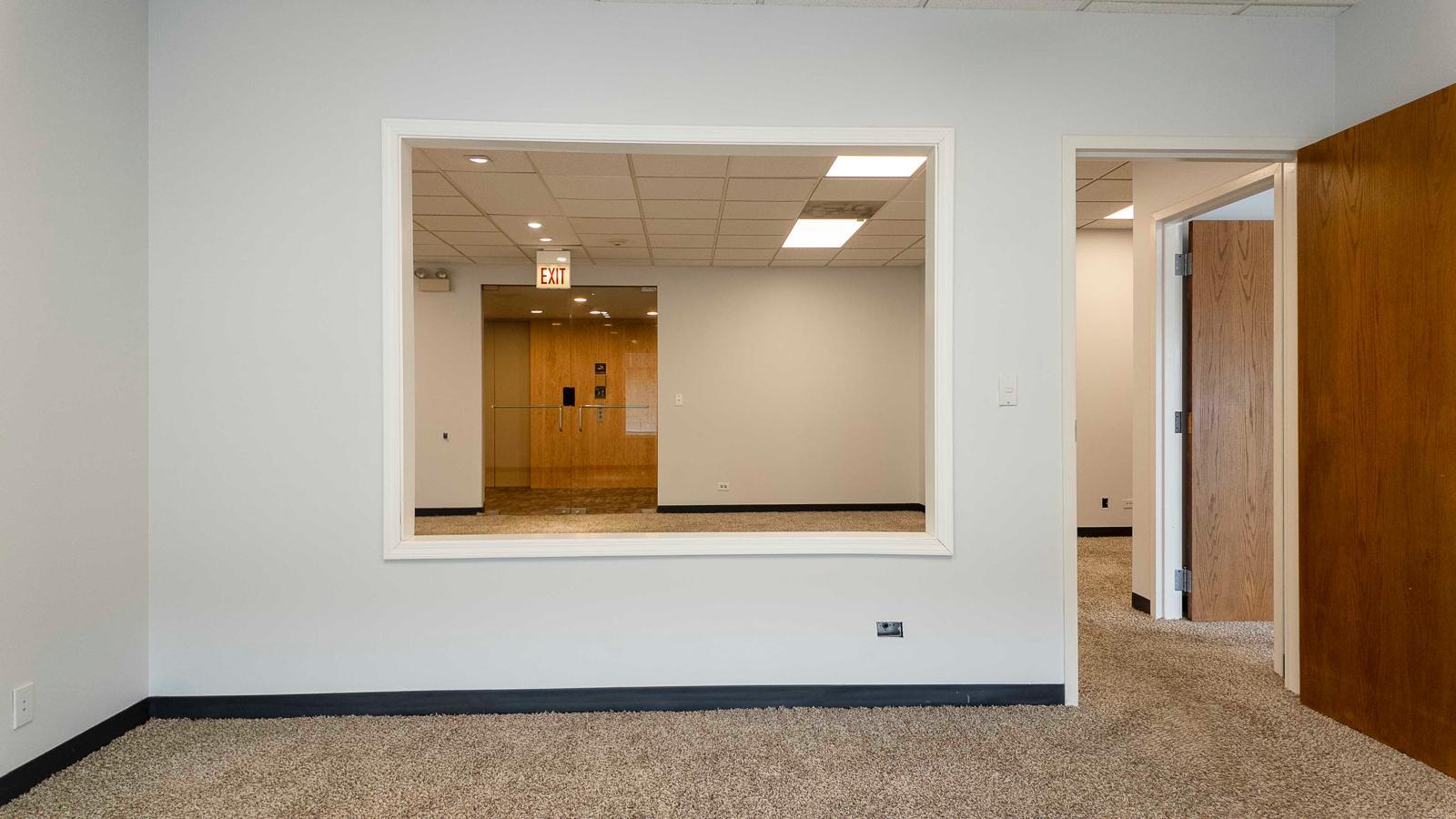 246 E Janata Boulevard, Lombard, IL 60148