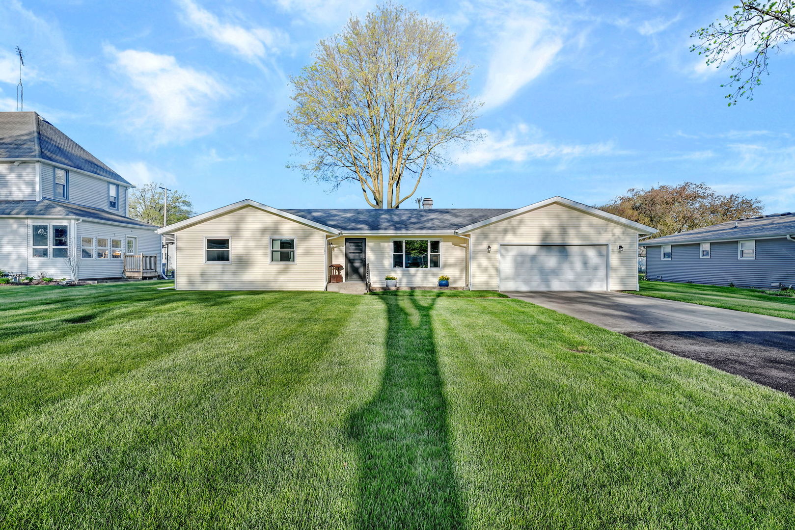 701 Hill Street, Mazon, IL 60444
