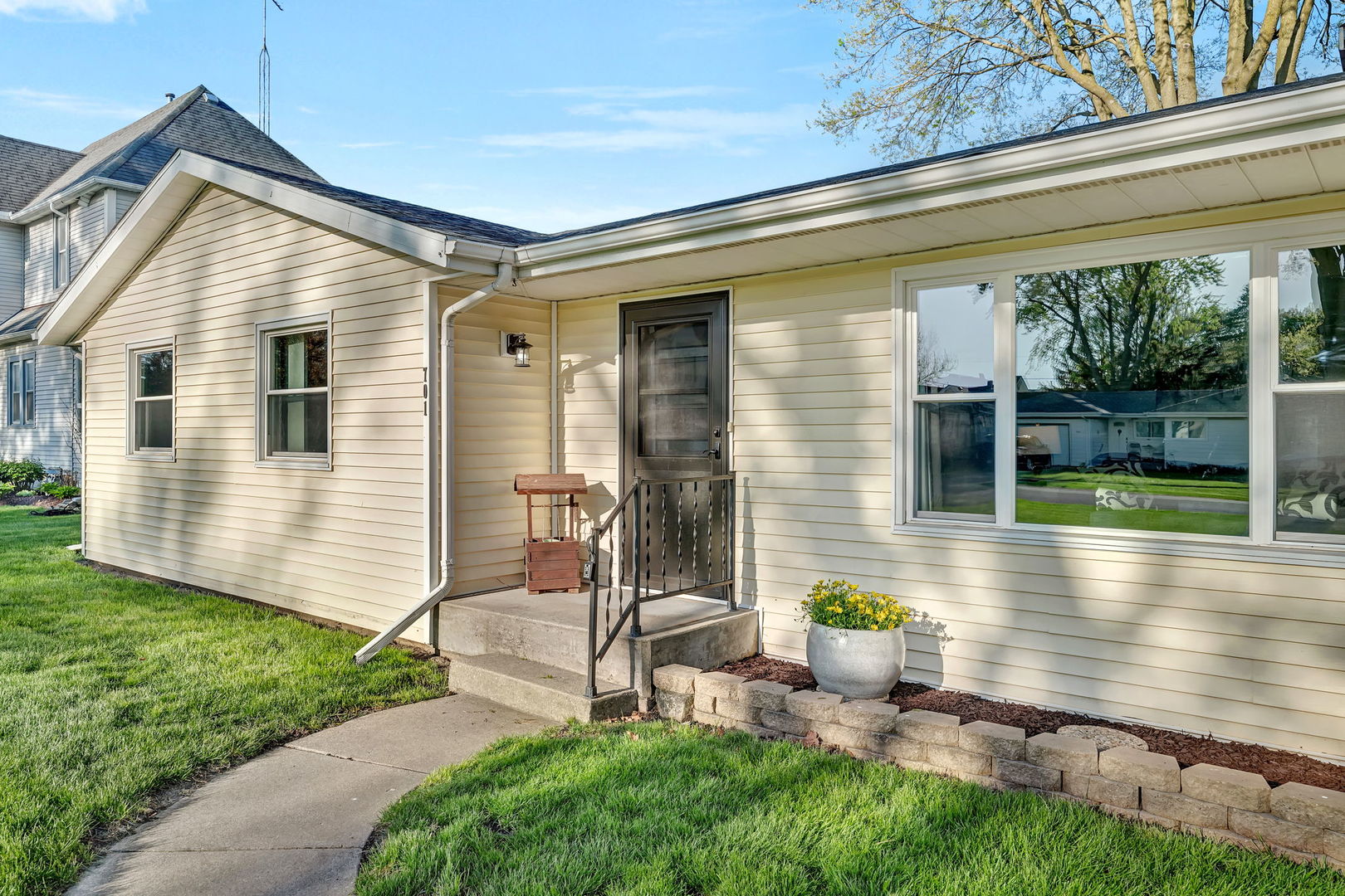 701 Hill Street, Mazon, IL 60444