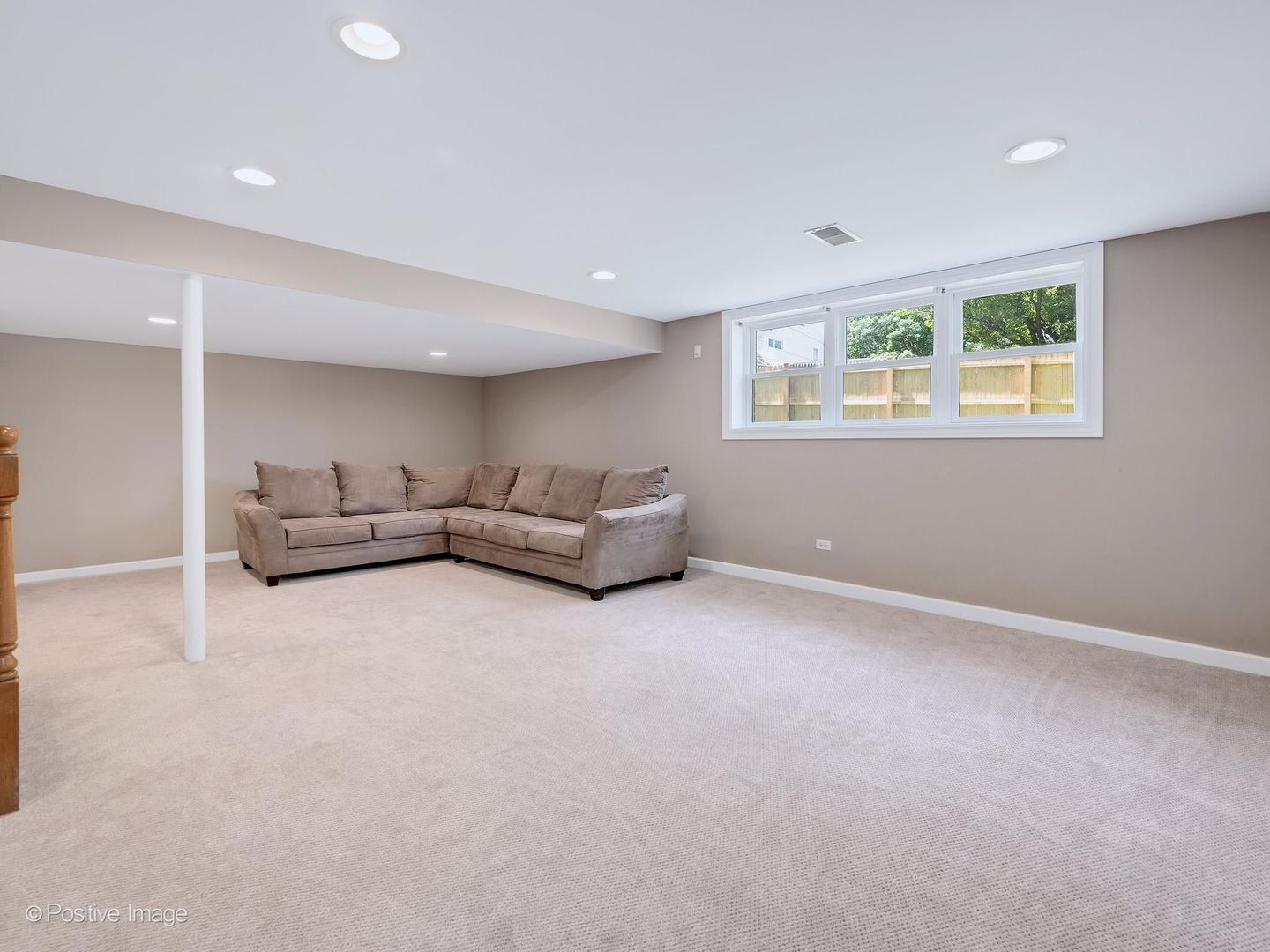 800 W 7th Street, Hinsdale, IL 60521
