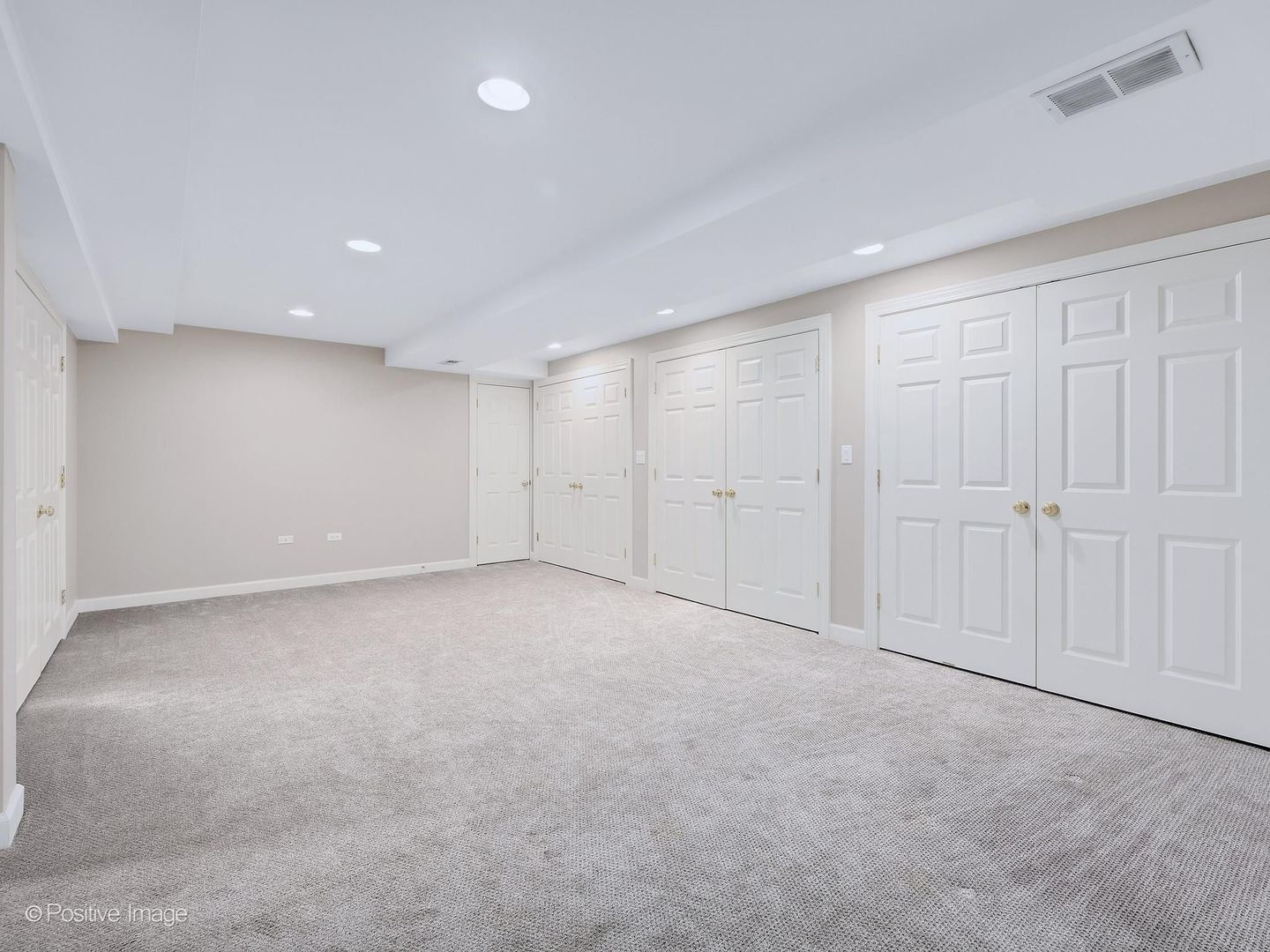 800 W 7th Street, Hinsdale, IL 60521
