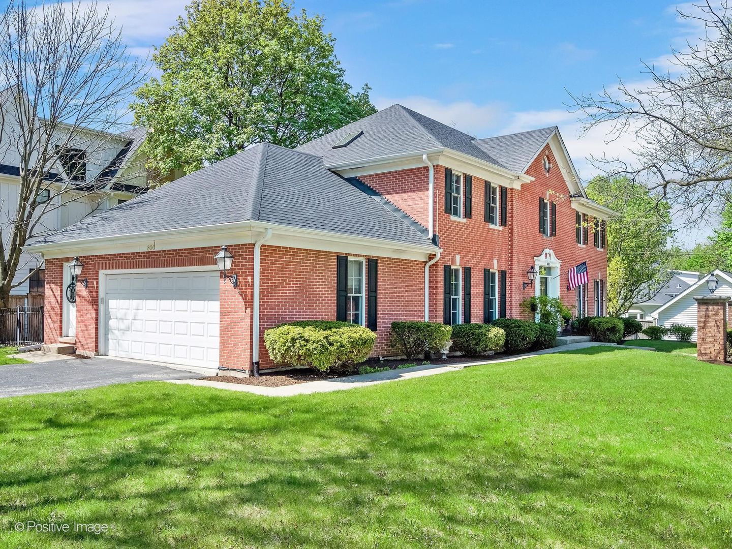 800 W 7th Street, Hinsdale, IL 60521