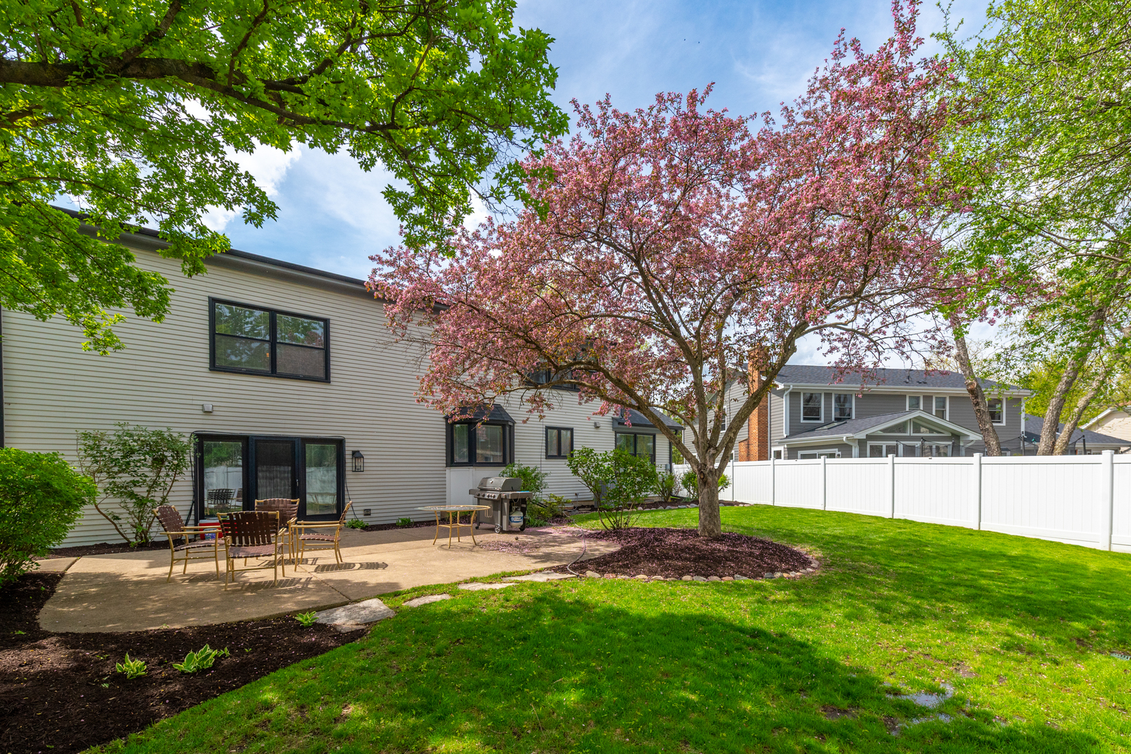 2408 Arlingdale Drive, Palatine, IL 60067