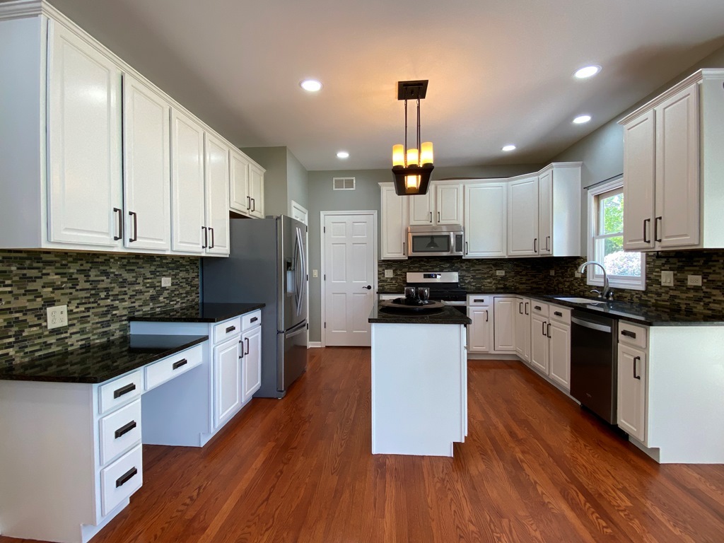 720 KENDRIDGE Court, Aurora, IL 60502
