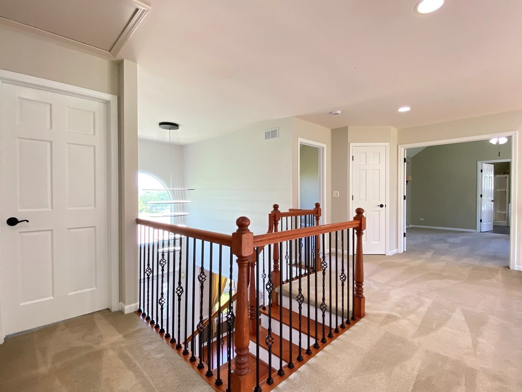 720 KENDRIDGE Court, Aurora, IL 60502