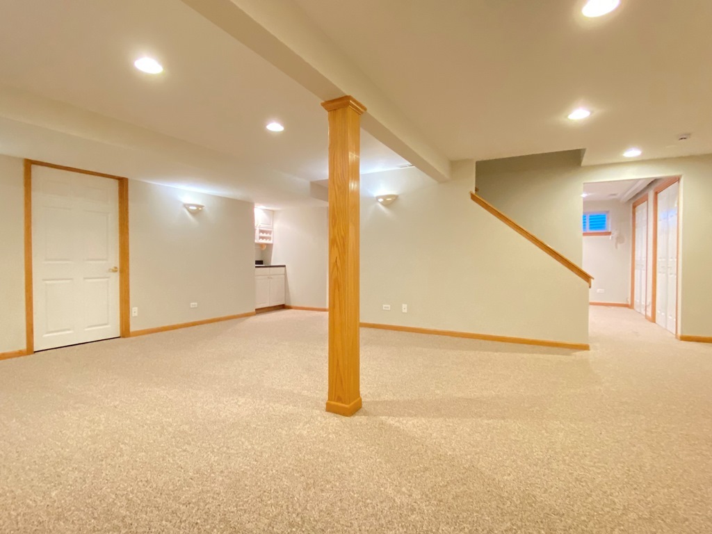 720 KENDRIDGE Court, Aurora, IL 60502