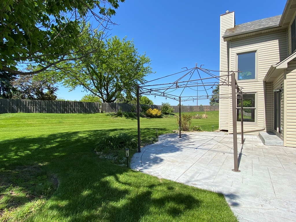 720 KENDRIDGE Court, Aurora, IL 60502
