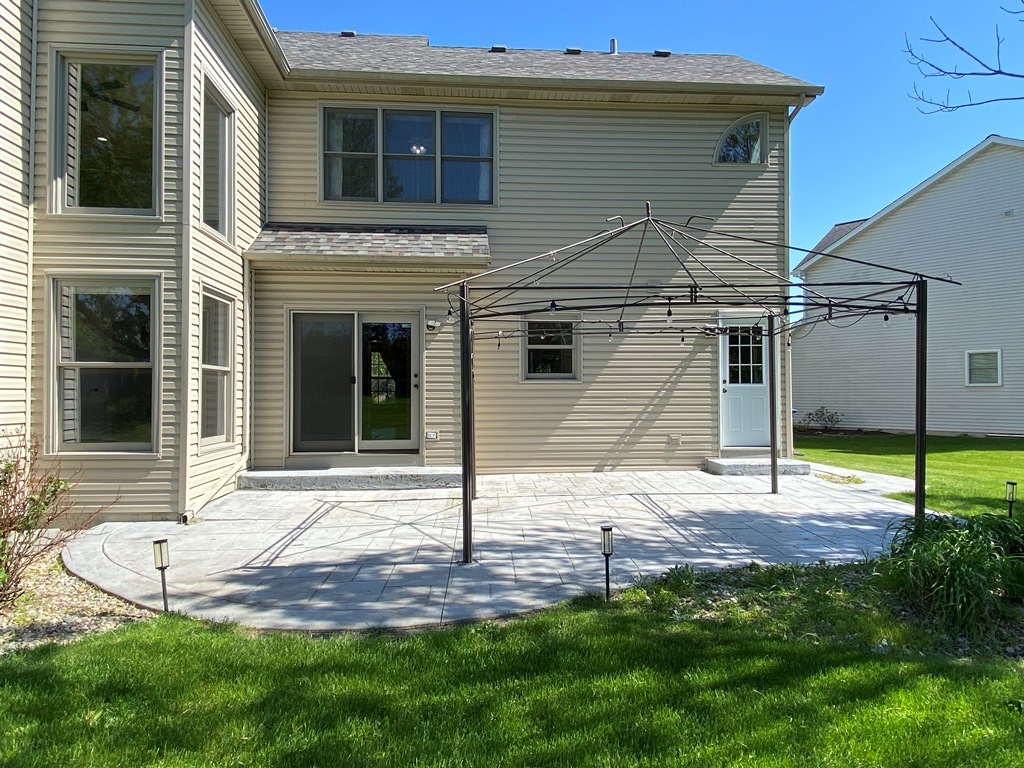 720 KENDRIDGE Court, Aurora, IL 60502