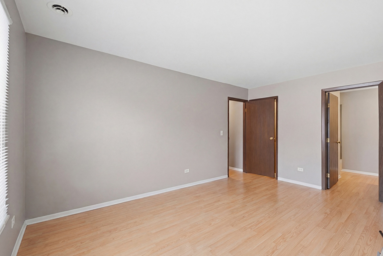 835 Waterview Circle #2, Vernon Hills, IL 60061