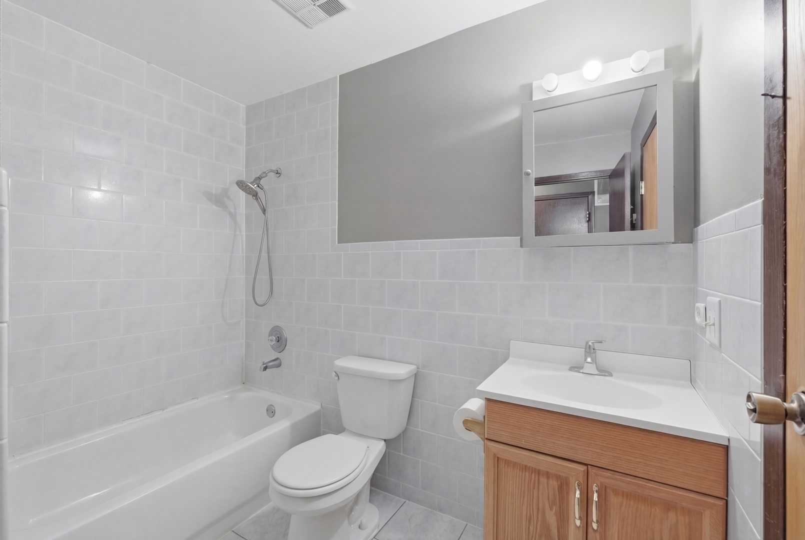 835 Waterview Circle #2, Vernon Hills, IL 60061