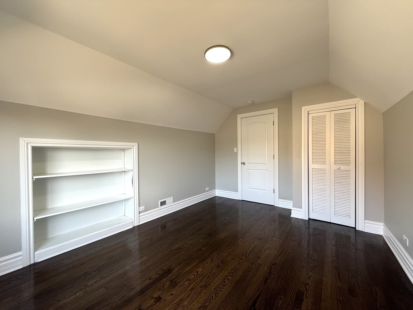 7657 S Wolcott Avenue, Chicago, IL 60620