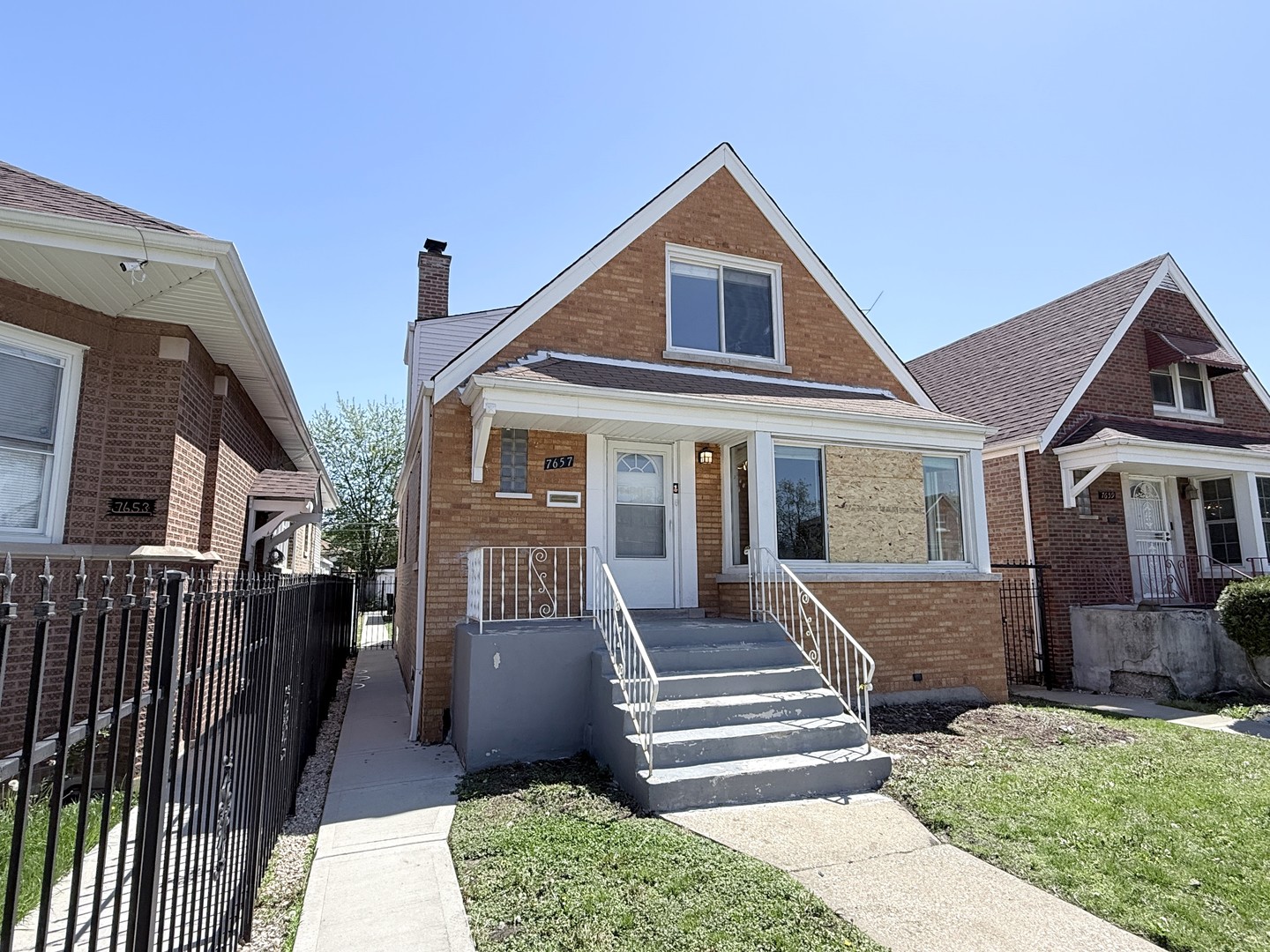 7657 S Wolcott Avenue, Chicago, IL 60620