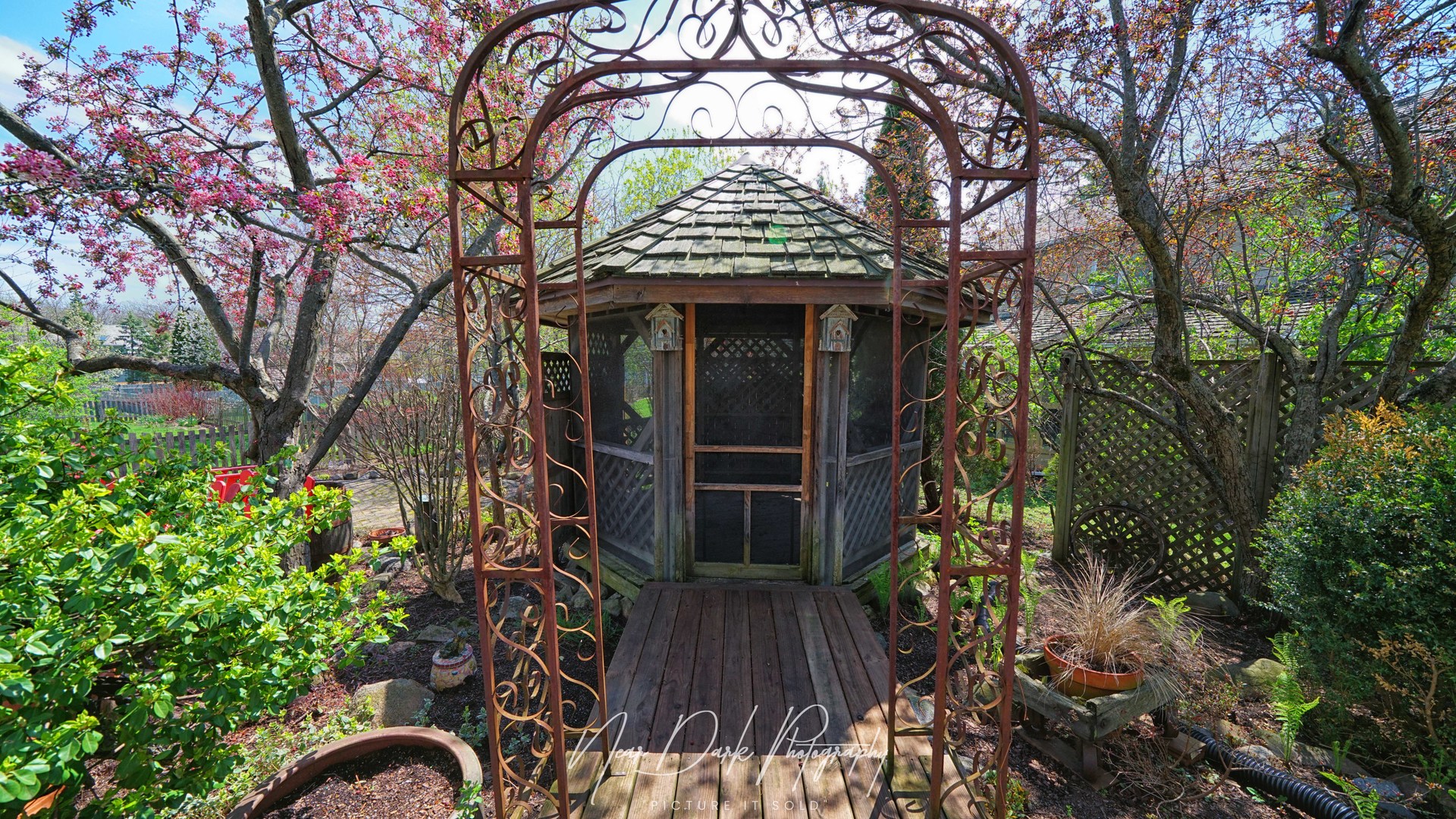 17665 W Julie Lane, Gurnee, IL 60031