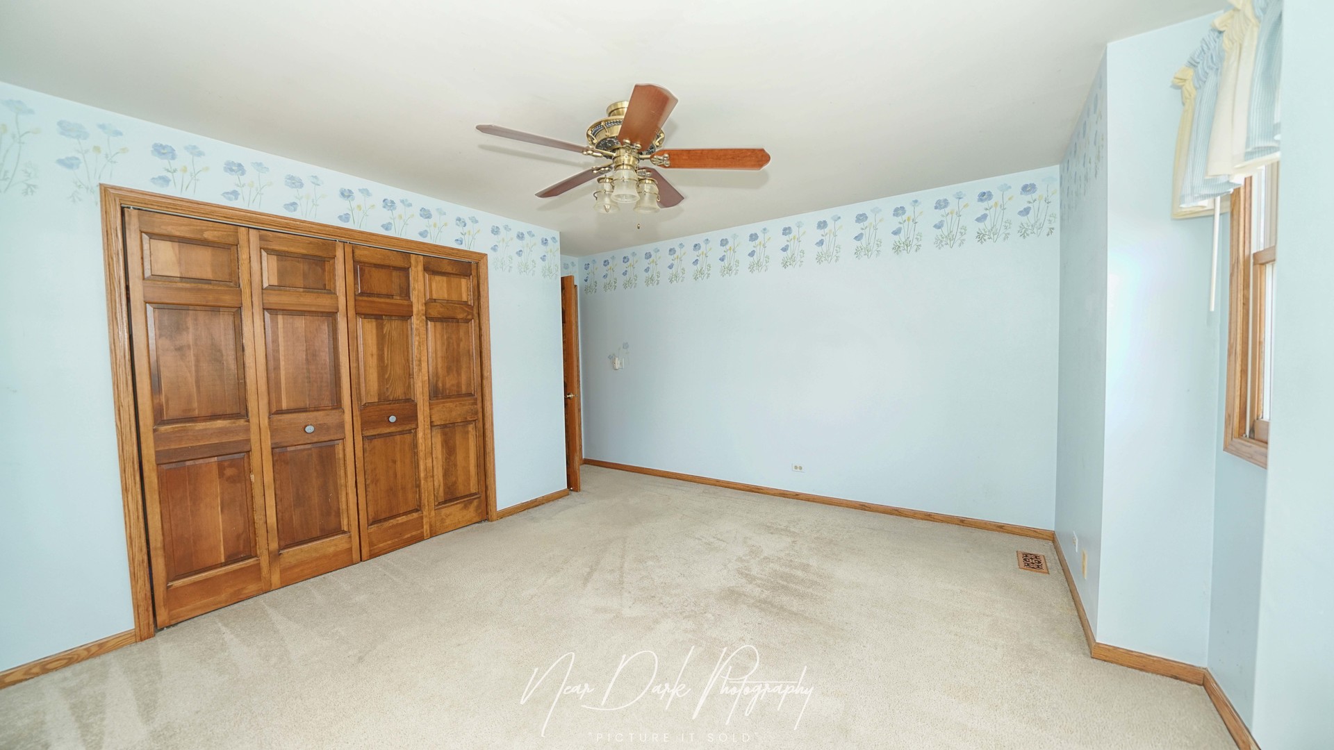 17665 W Julie Lane, Gurnee, IL 60031