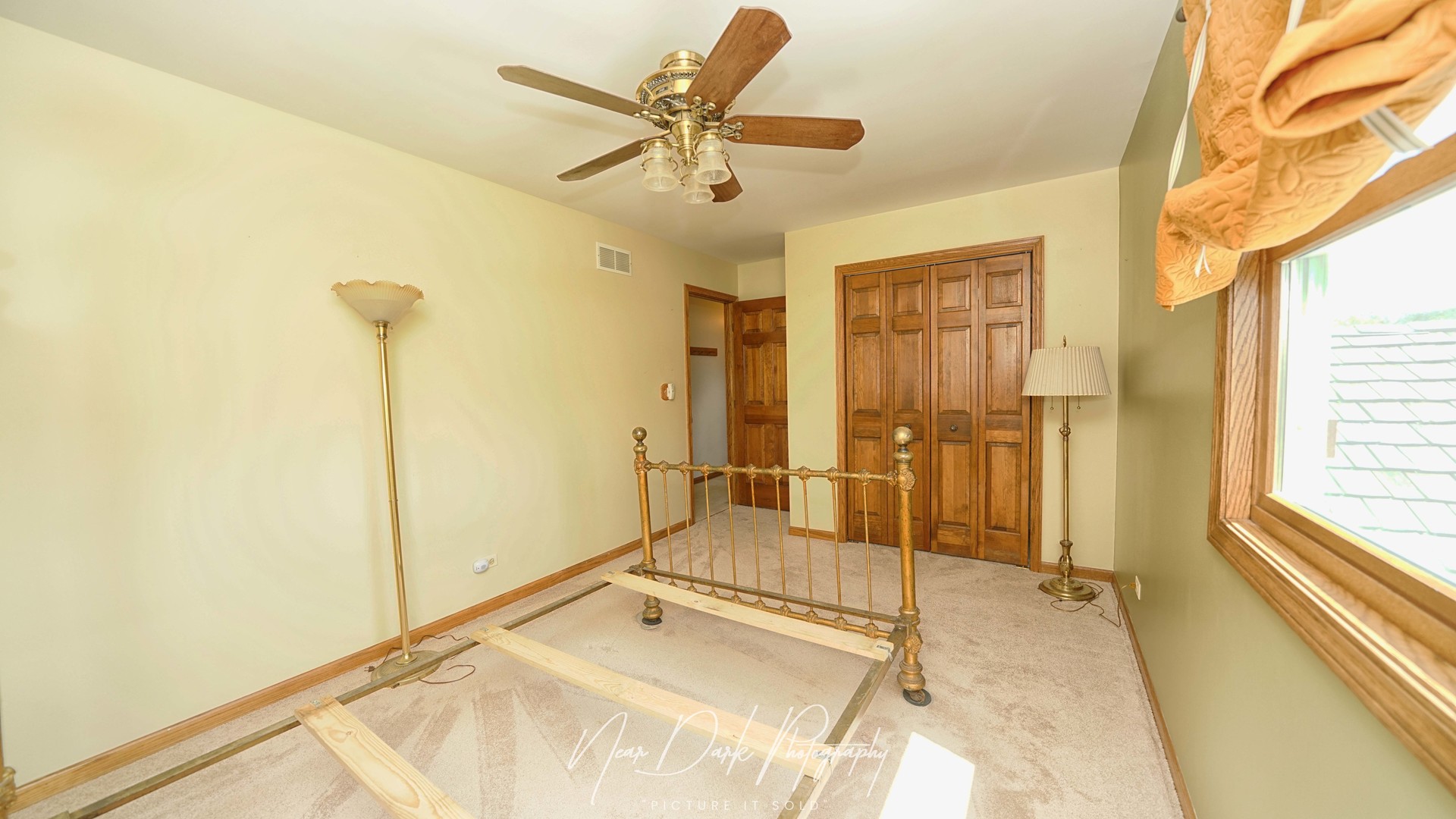 17665 W Julie Lane, Gurnee, IL 60031