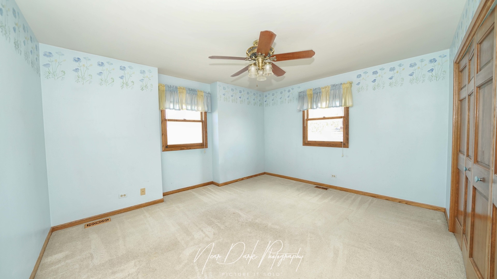 17665 W Julie Lane, Gurnee, IL 60031