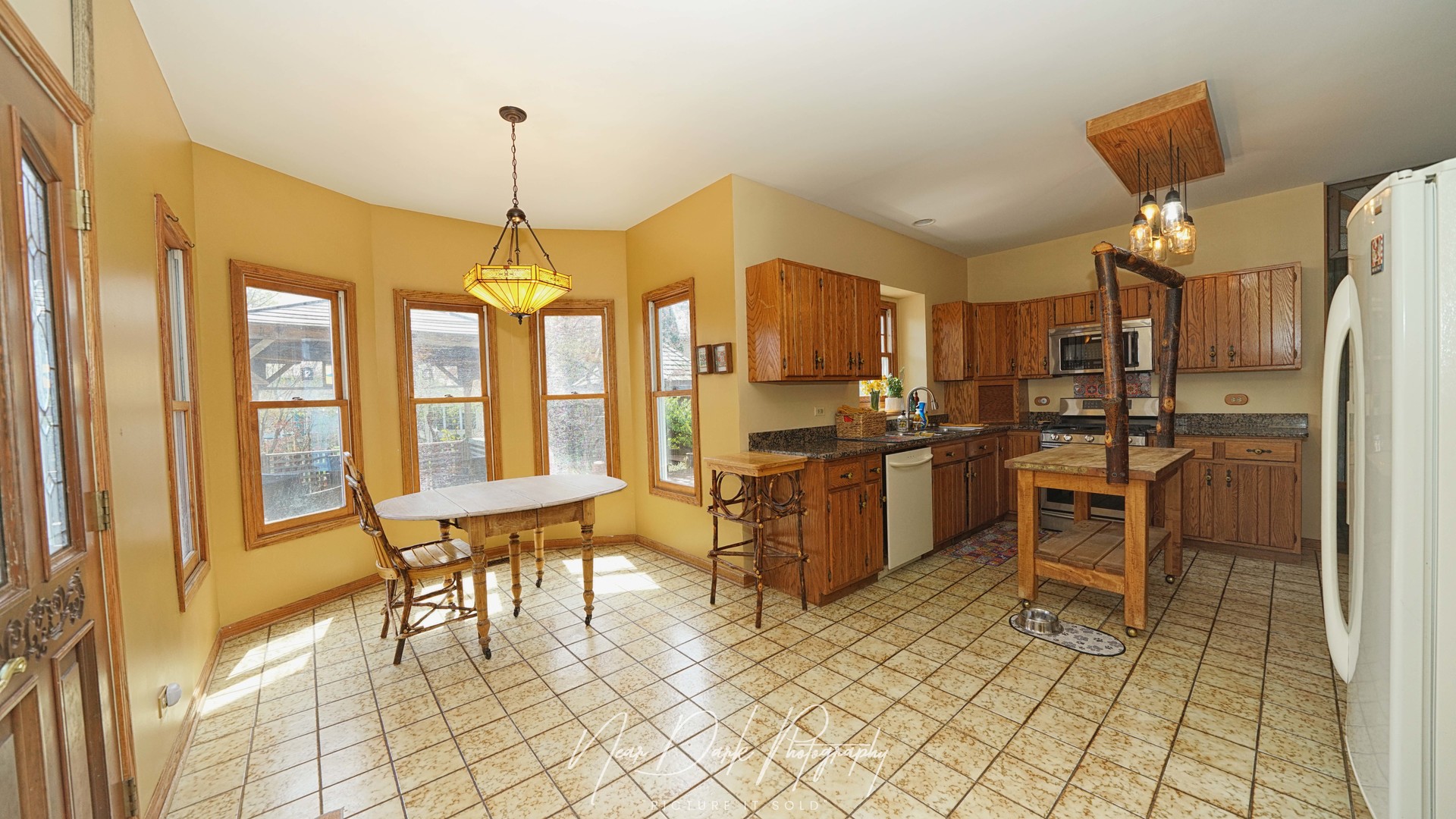 17665 W Julie Lane, Gurnee, IL 60031