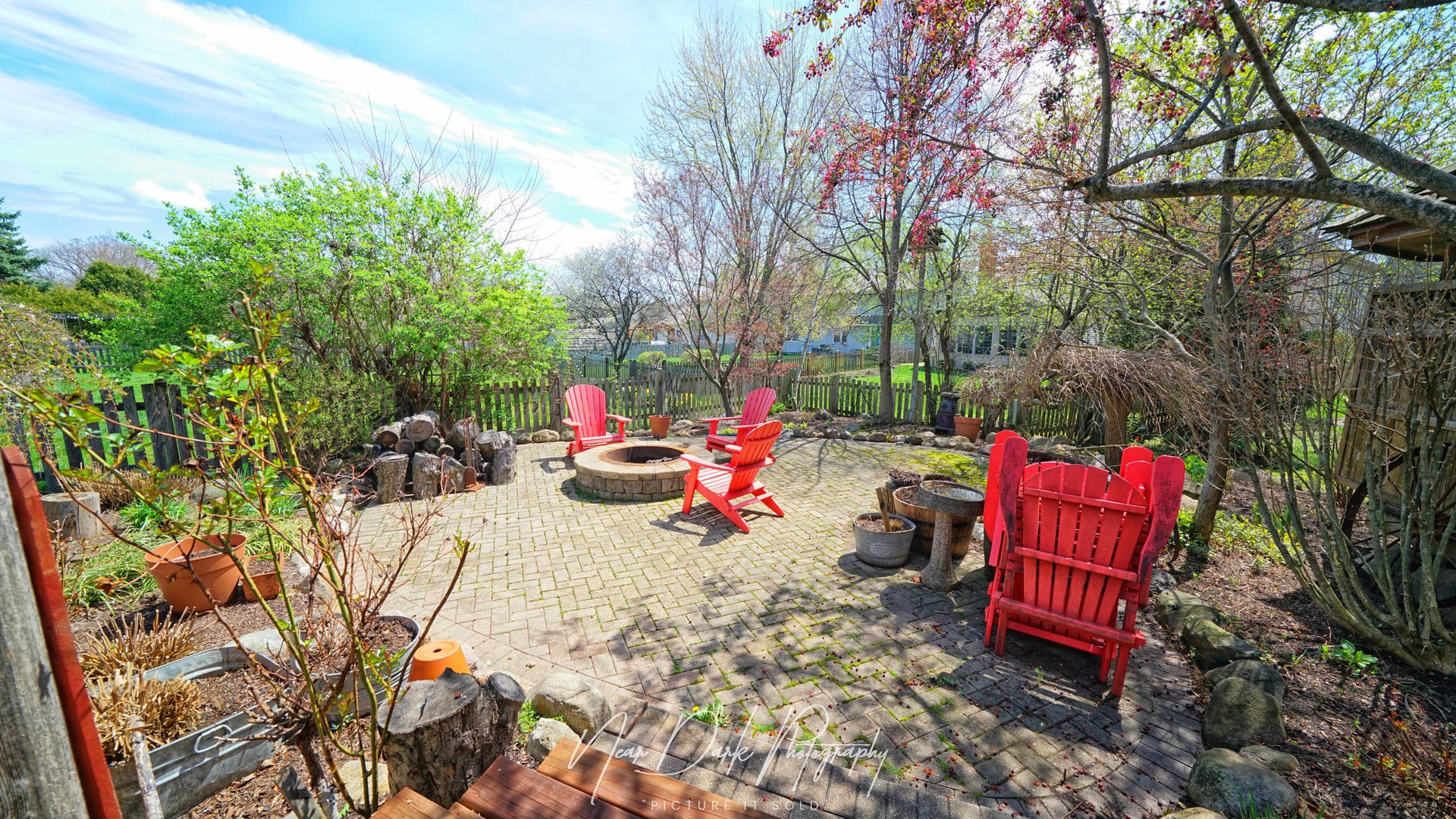 17665 W Julie Lane, Gurnee, IL 60031