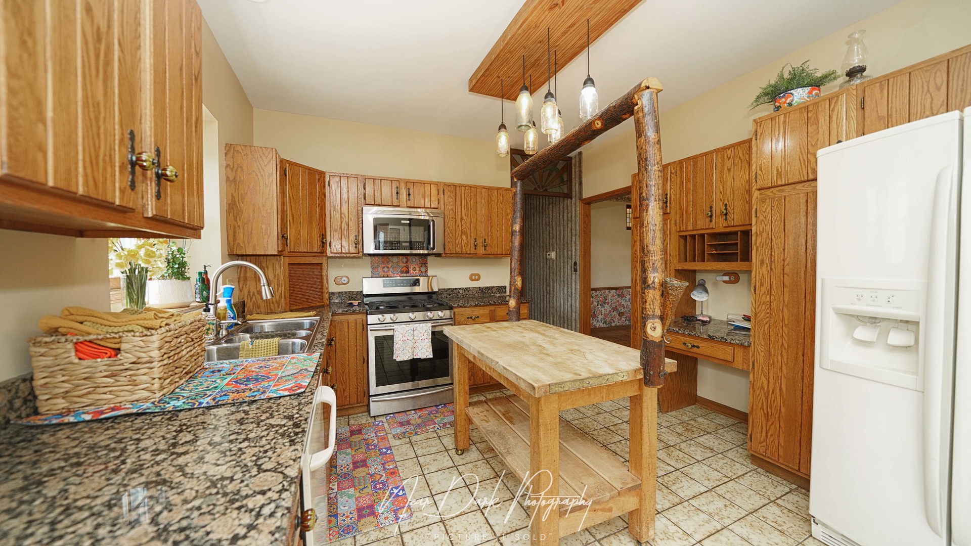 17665 W Julie Lane, Gurnee, IL 60031