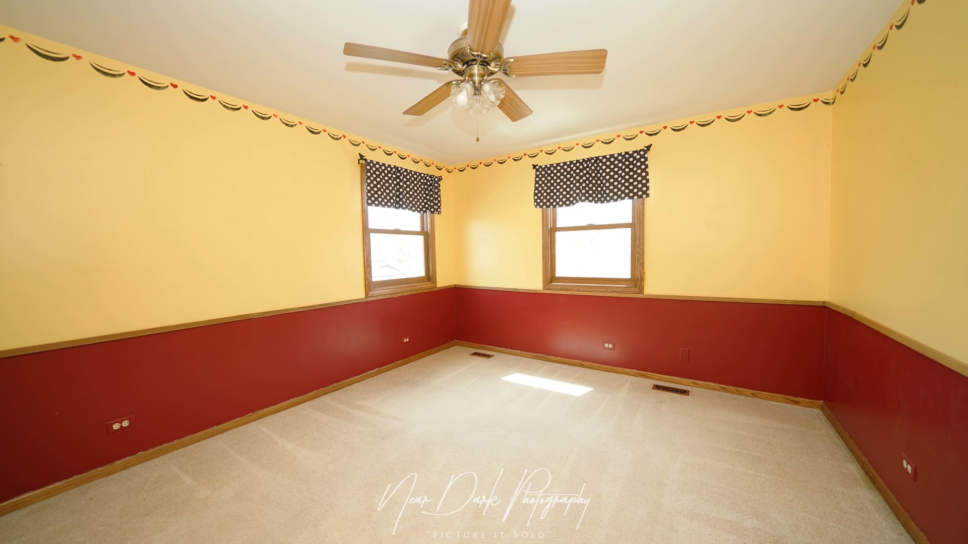 17665 W Julie Lane, Gurnee, IL 60031