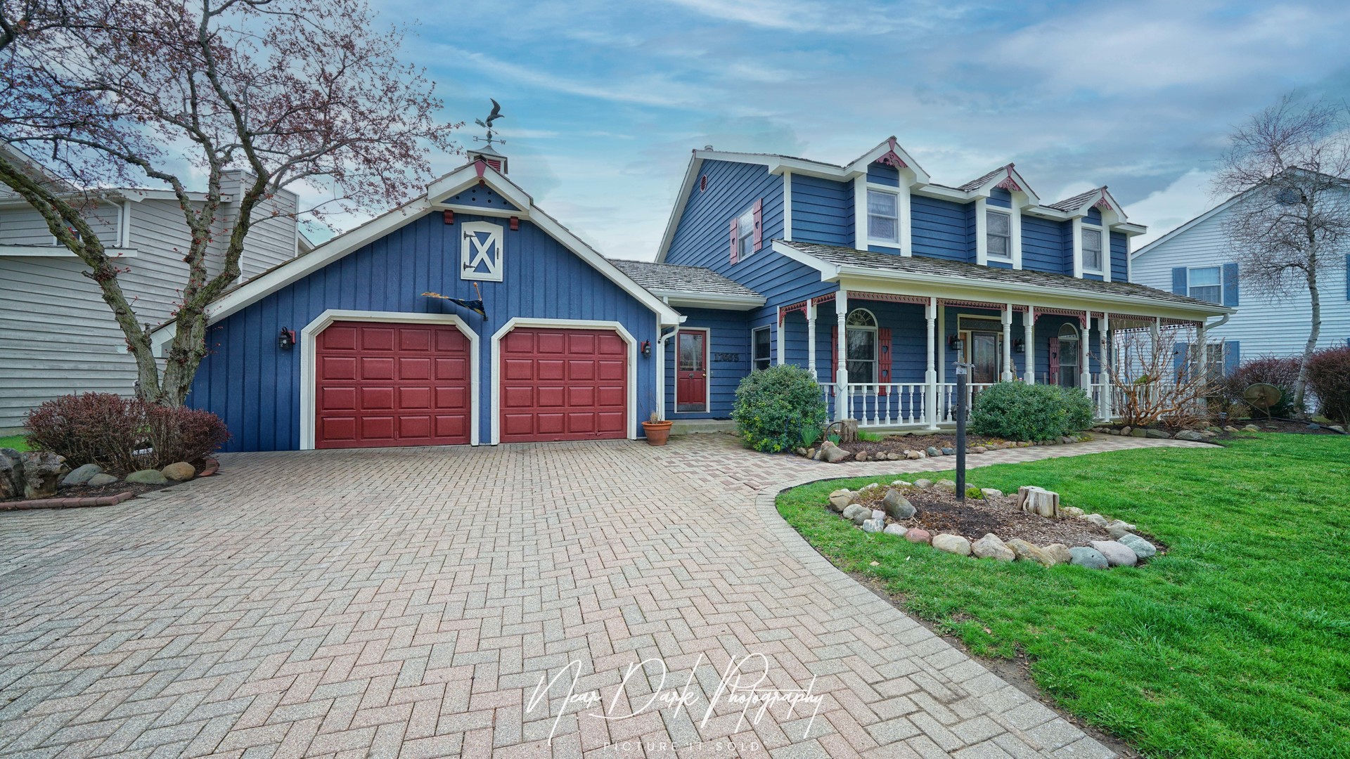 17665 W Julie Lane, Gurnee, IL 60031