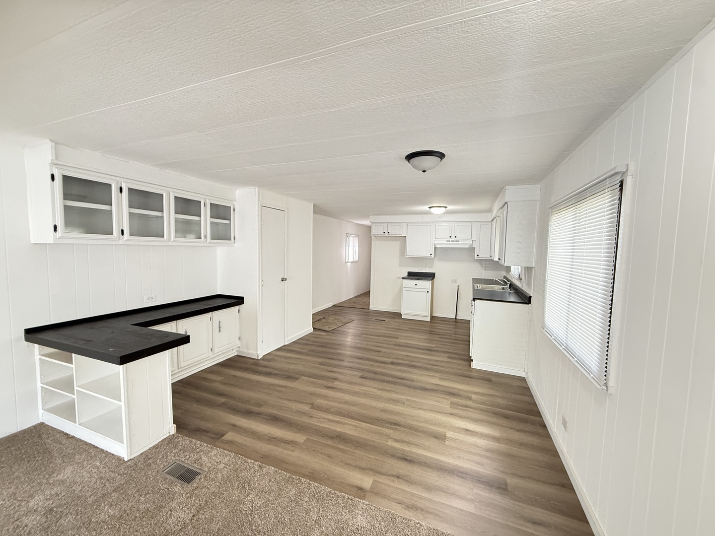 1712 S Dixie Highway #124, Crete, IL 60417