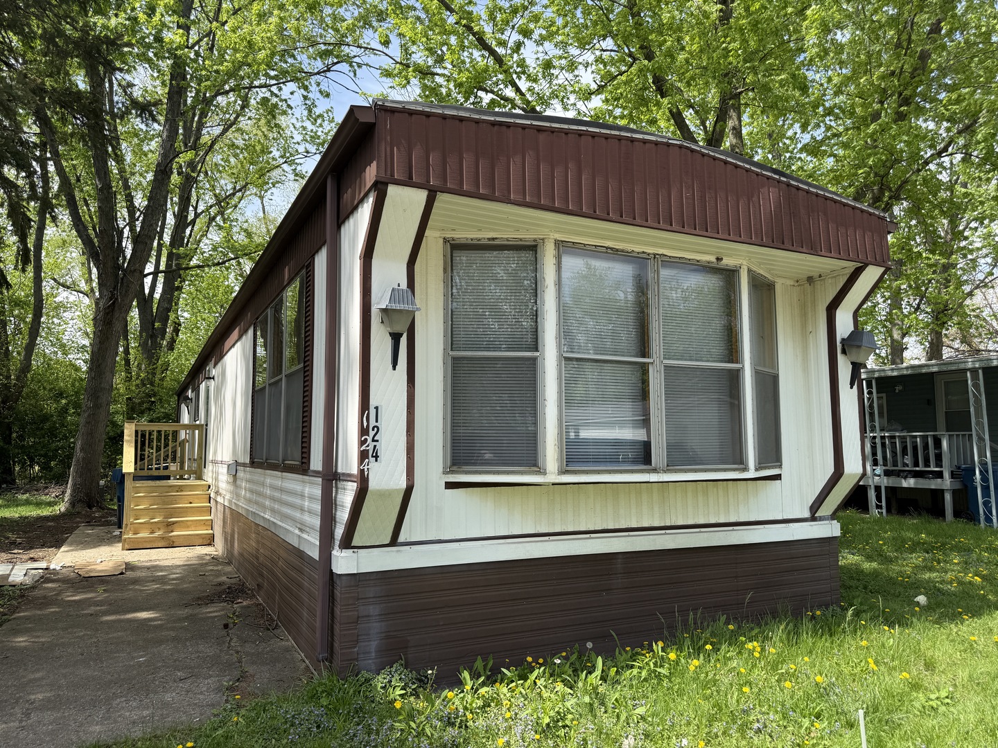 1712 S Dixie Highway #124, Crete, IL 60417