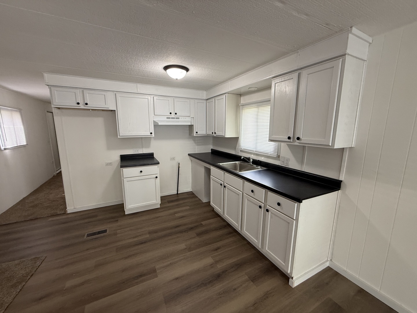 1712 S Dixie Highway #124, Crete, IL 60417