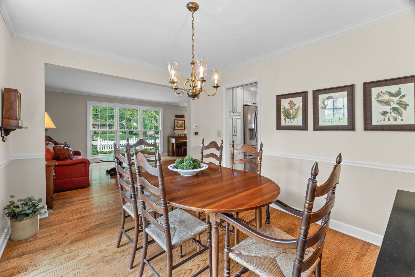 1533 N Belmont Avenue, Arlington Heights, IL 60004