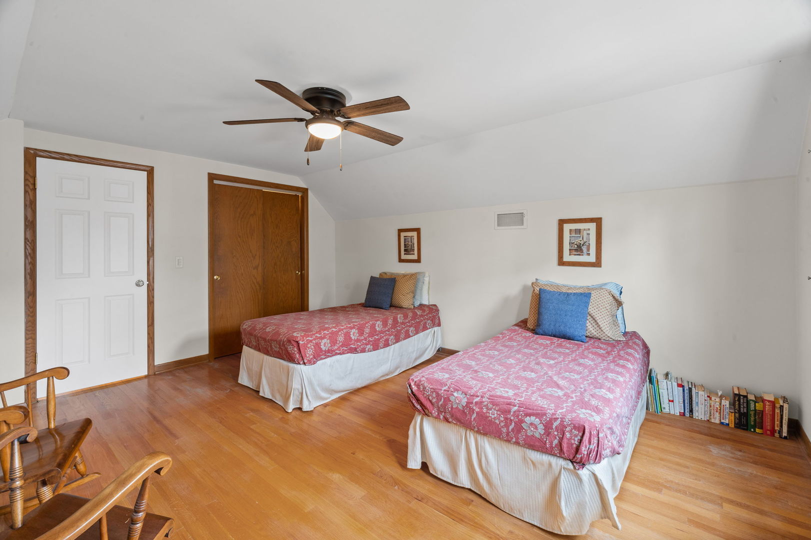 1533 N Belmont Avenue, Arlington Heights, IL 60004