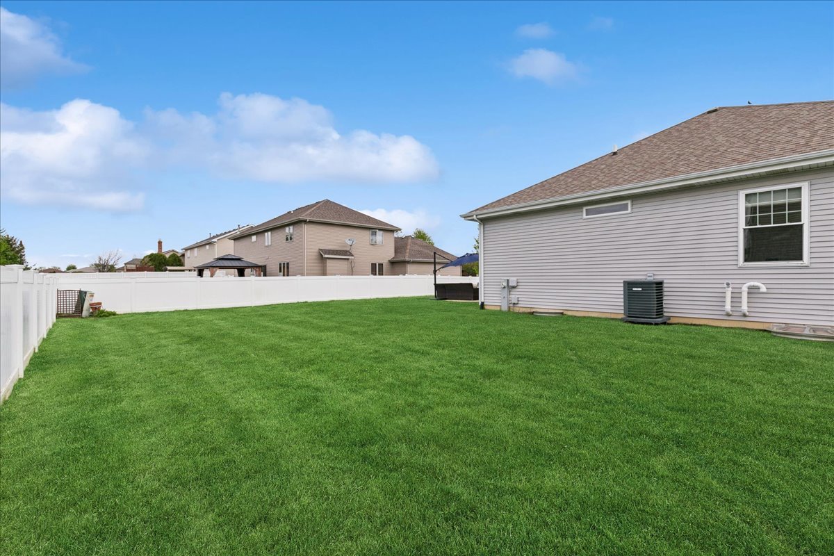 1015 Meadow Path, Manteno, IL 60950