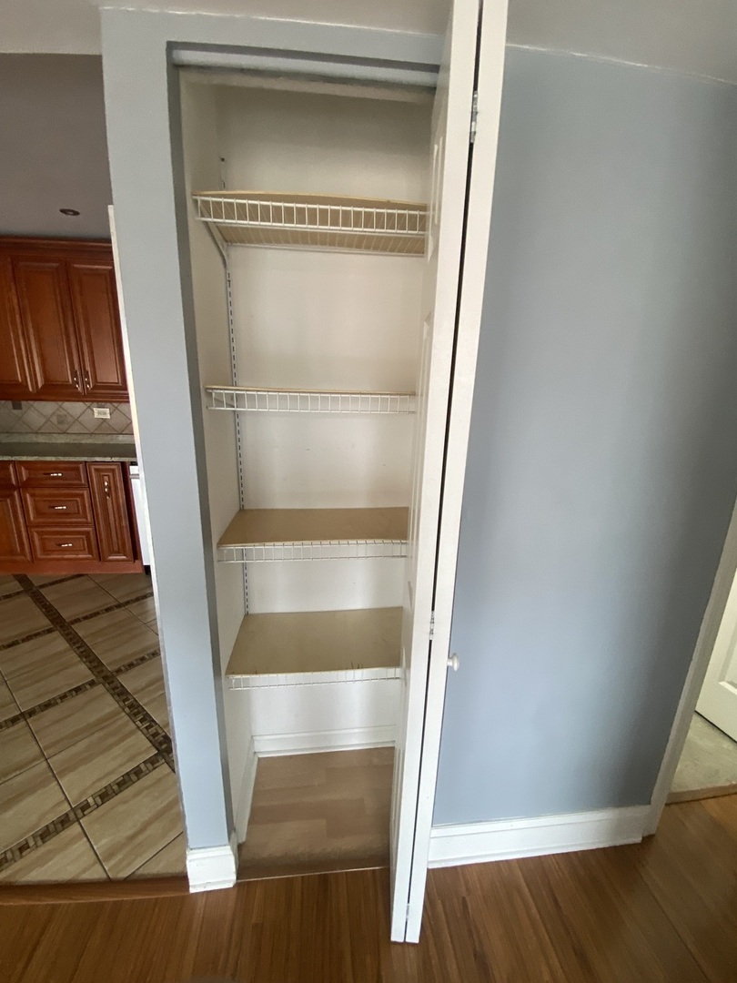 9708 S NOTTINGHAM Avenue #9, Chicago Ridge, IL 60415