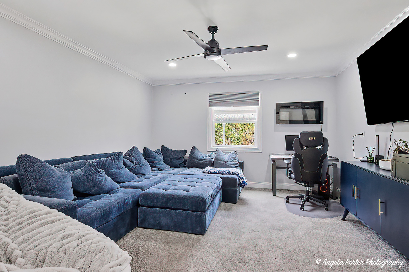 26270 W INGLESIDE Avenue, Ingleside, IL 60041
