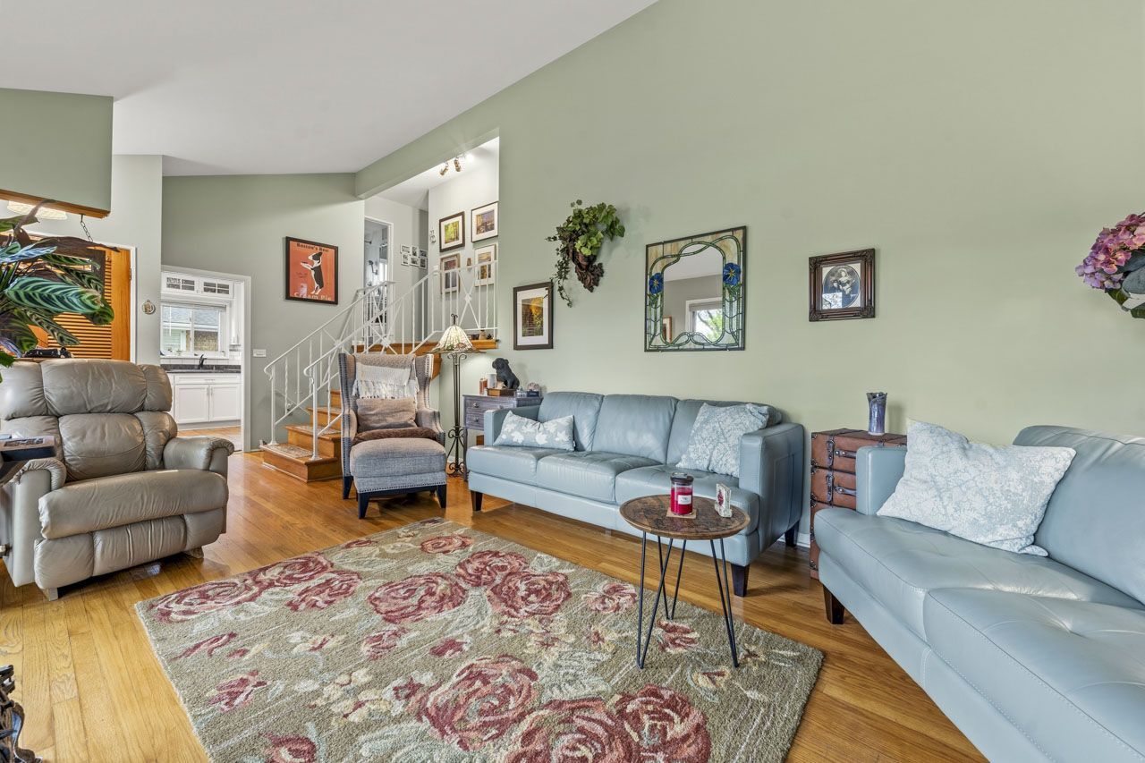 3N303 N Emroy Avenue, Elmhurst, IL 60126