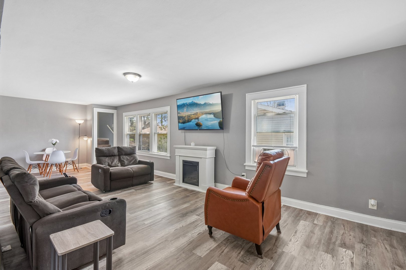 3009 Elisha Avenue, Zion, IL 60099