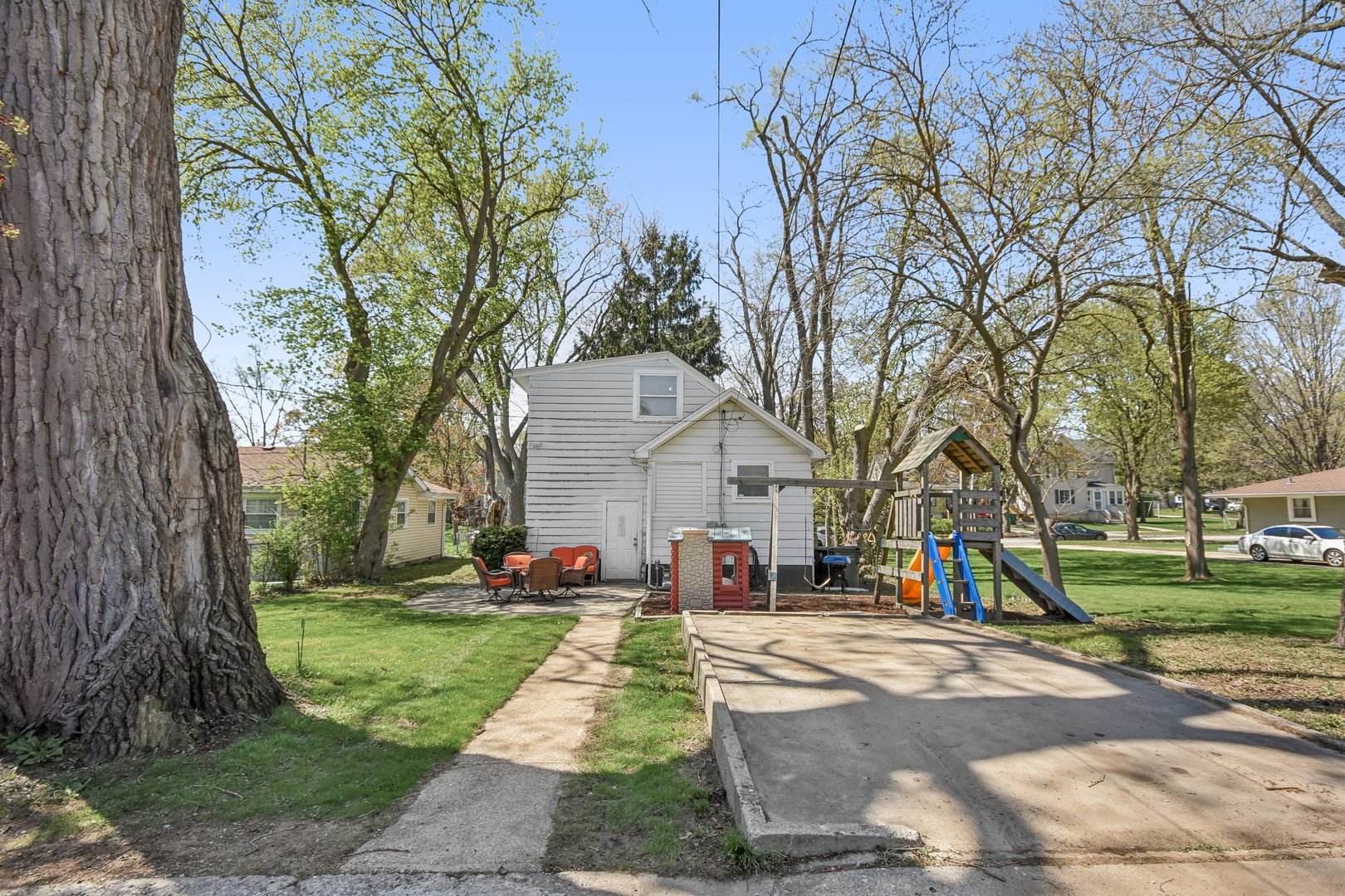 3009 Elisha Avenue, Zion, IL 60099
