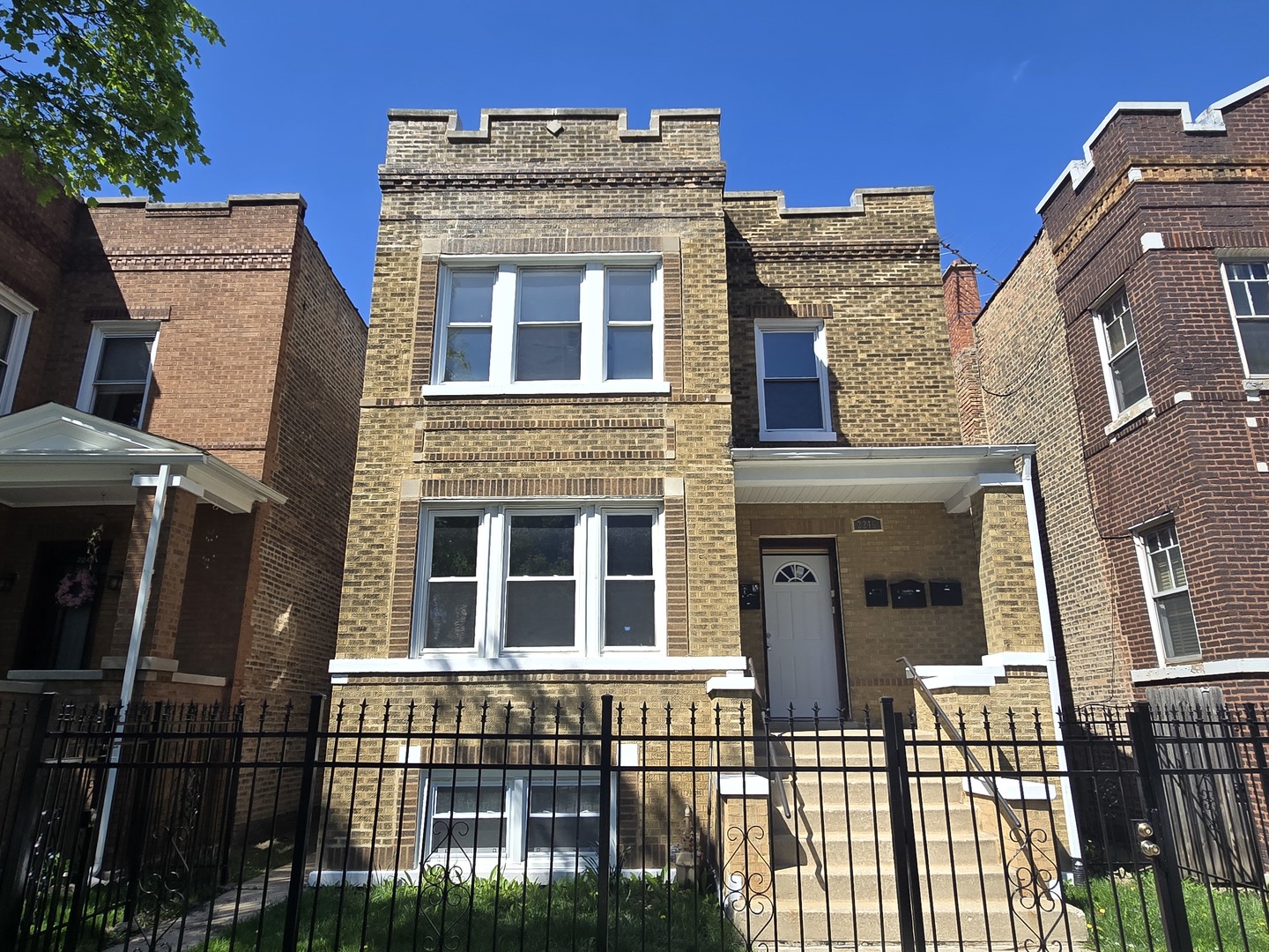 2246 N Lockwood Avenue, Chicago, IL 60639