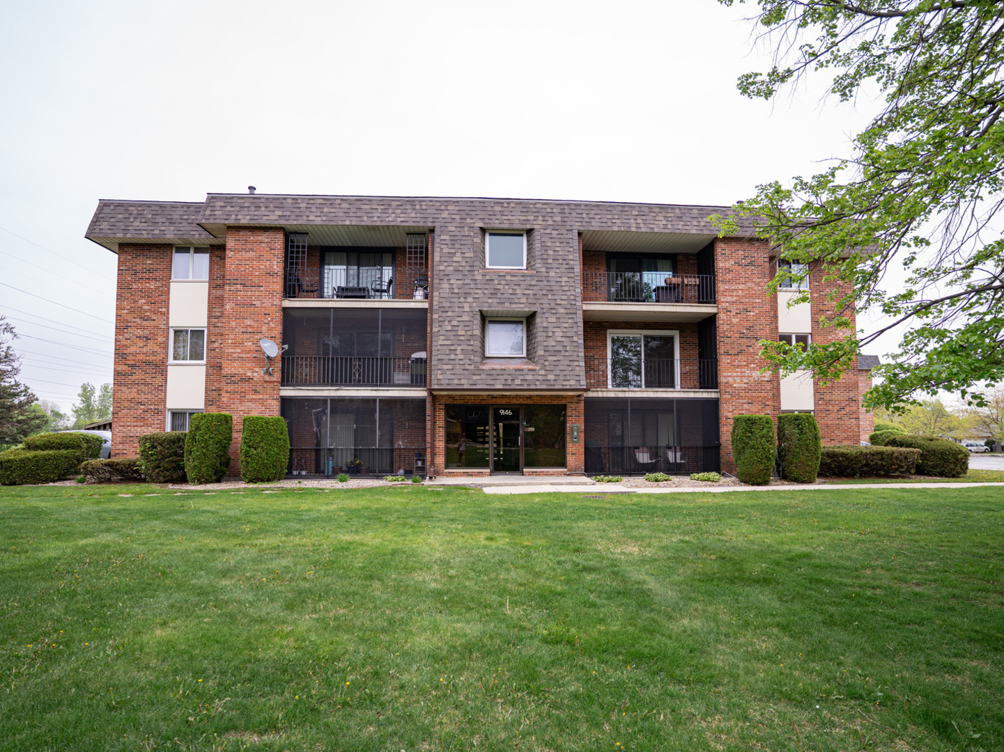 9146 W 140th Street #3NW, Orland Park, IL 60462