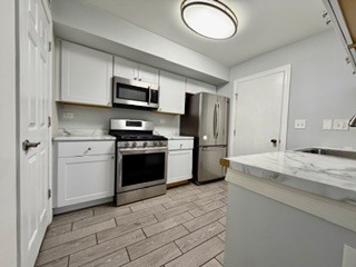 345 Gregory Street, Aurora, IL 60504