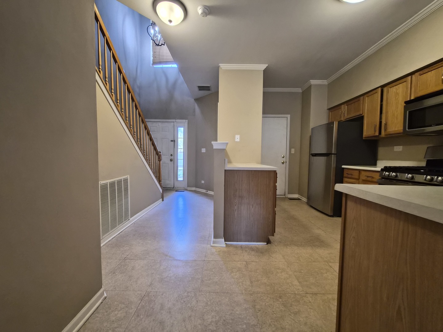 1015 Woodview Court #1015, Aurora, IL 60502