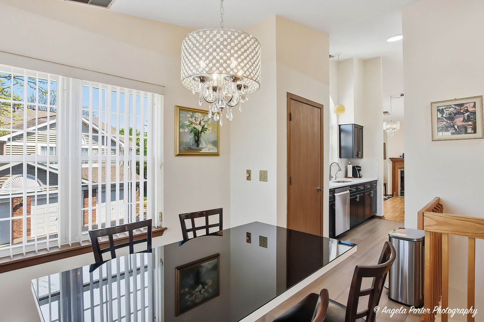 512 W Happfield Drive, Arlington Heights, IL 60004