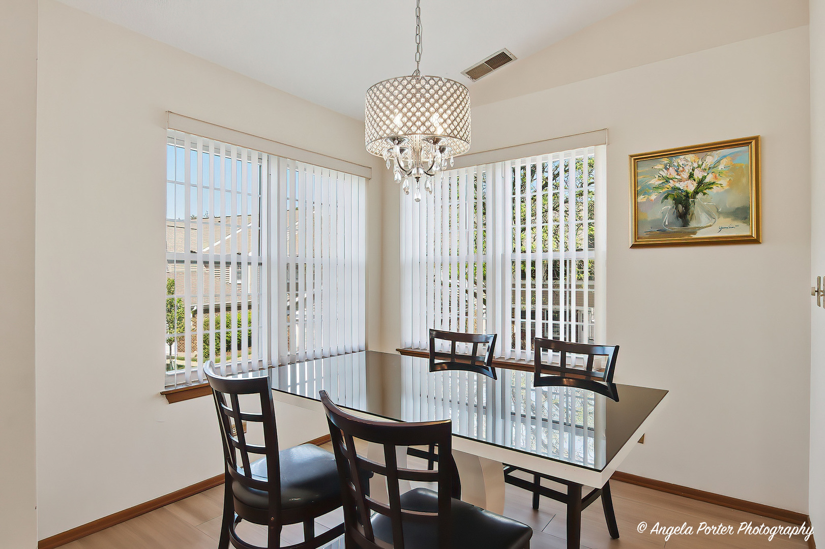 512 W Happfield Drive, Arlington Heights, IL 60004