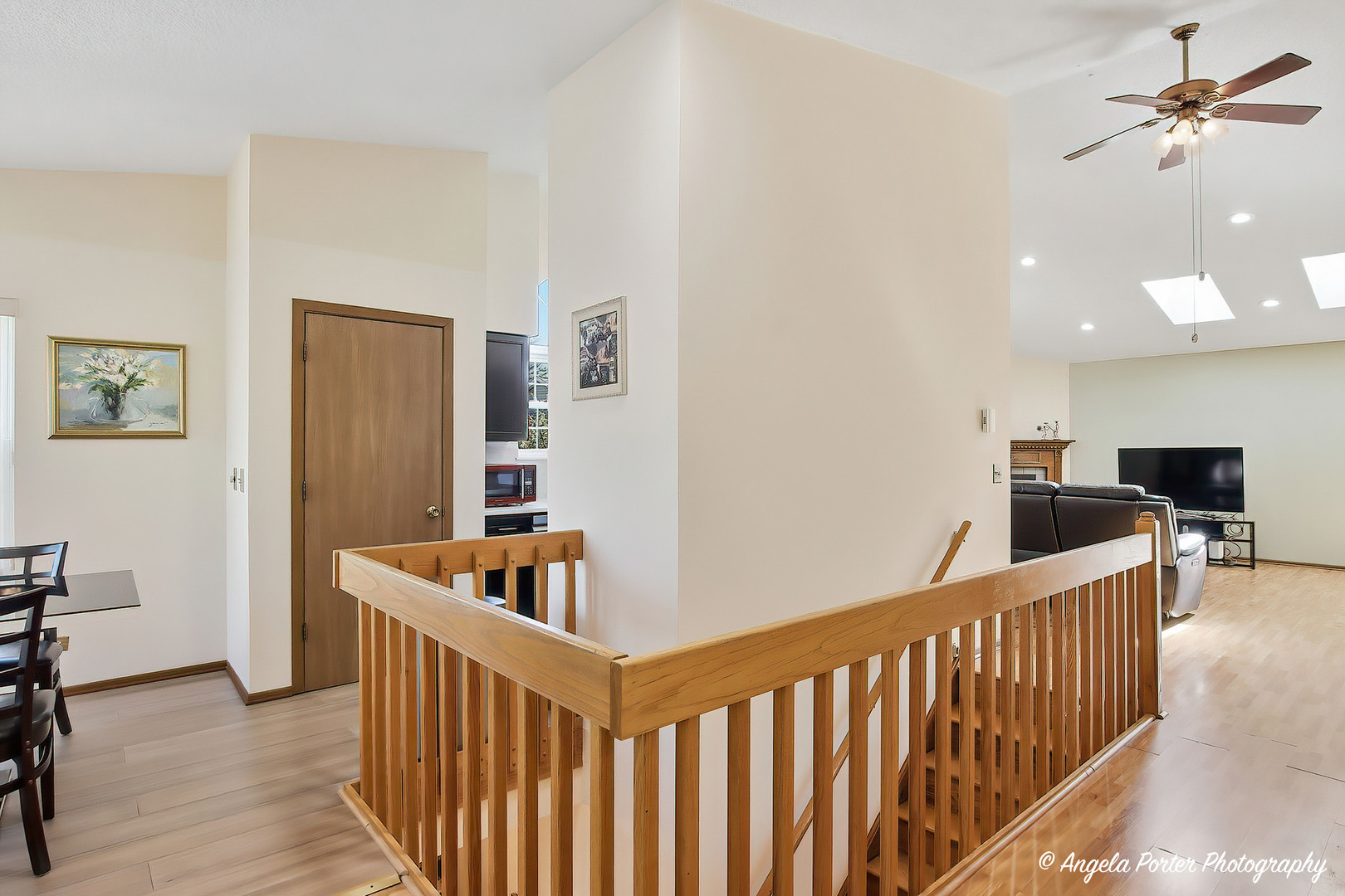 512 W Happfield Drive, Arlington Heights, IL 60004