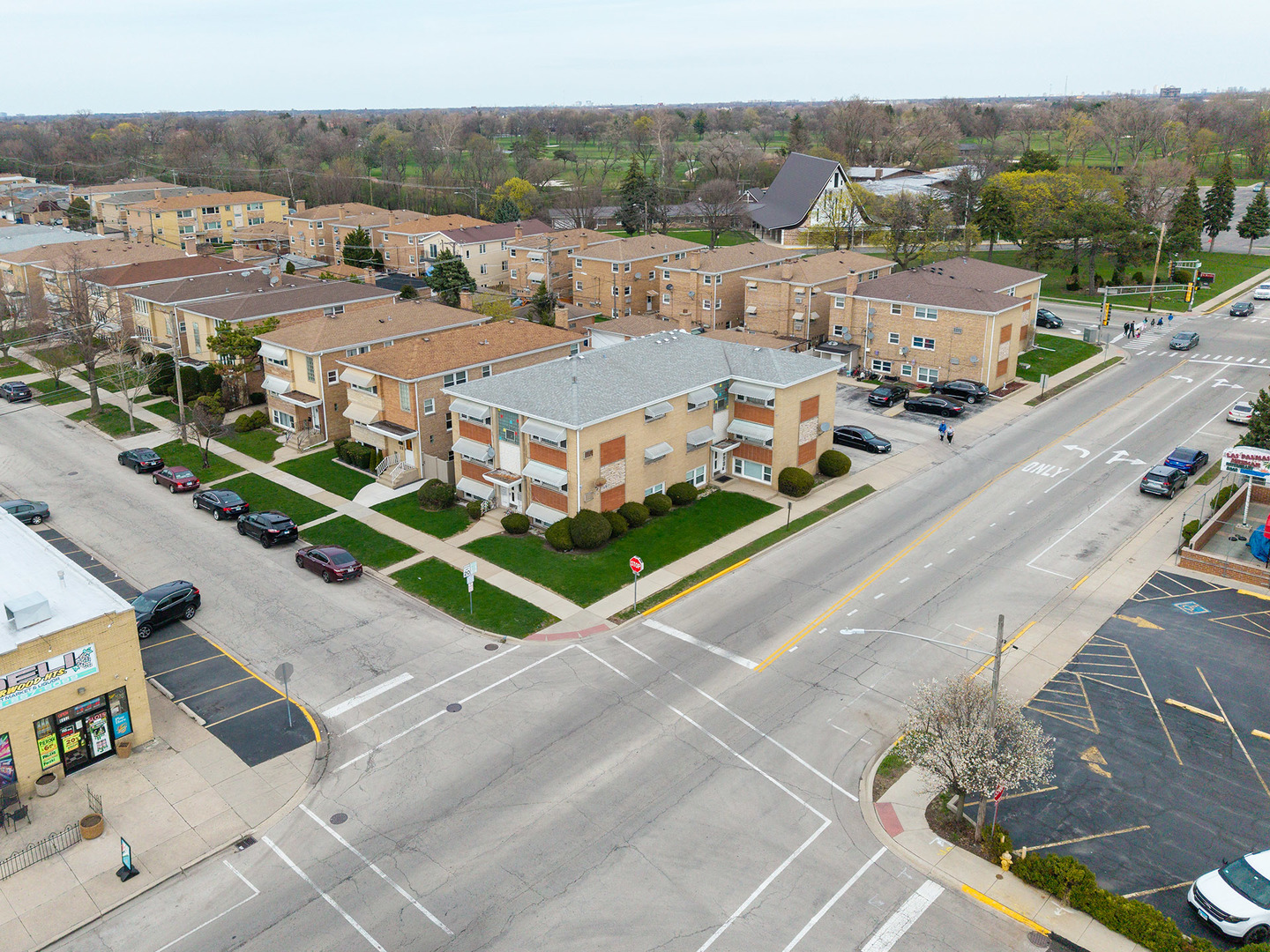 4401 N Newcastle Avenue, Harwood Heights, IL 60706