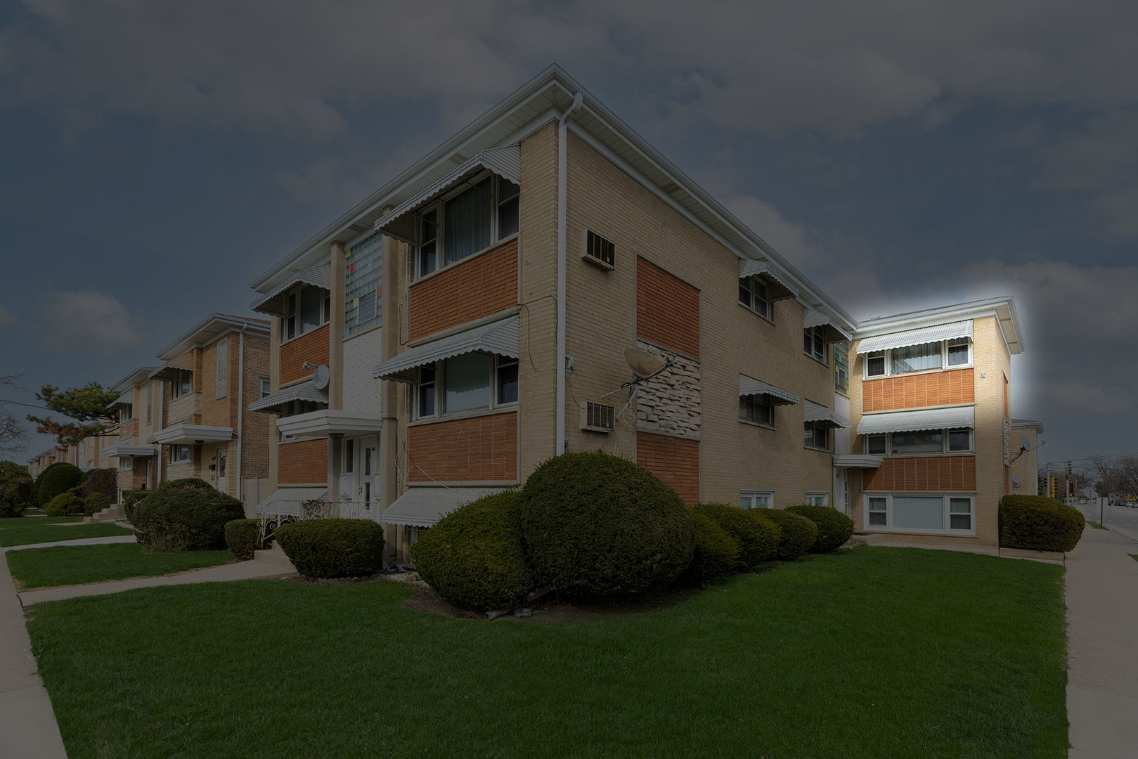 4401 N Newcastle Avenue, Harwood Heights, IL 60706