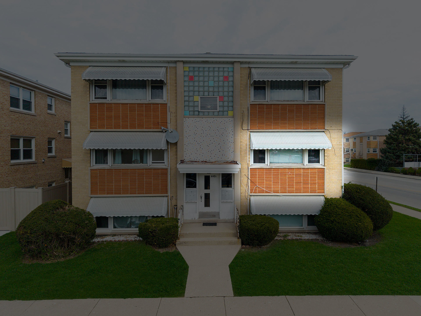 4401 N Newcastle Avenue, Harwood Heights, IL 60706