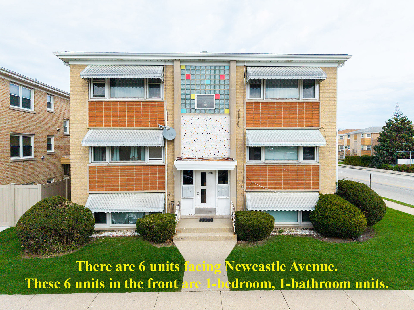 4401 N Newcastle Avenue, Harwood Heights, IL 60706